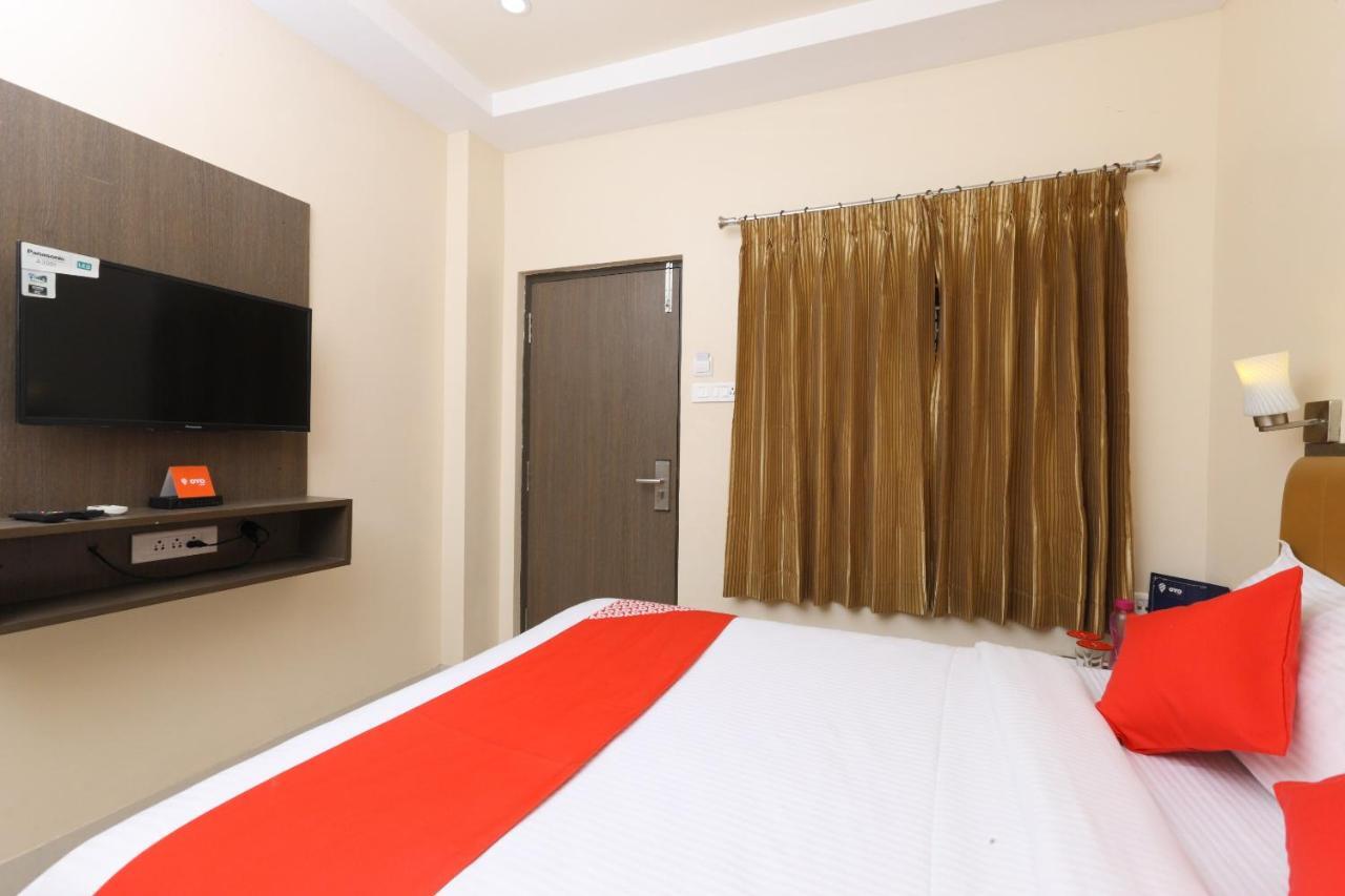Oyo 14934 Kalyani Grand Hotel Chennai Exterior photo
